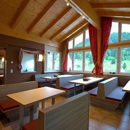 Wurzenrainer Hotel & Hostel * Wagrain