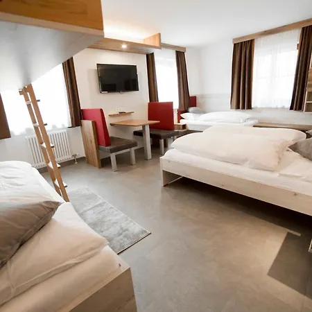 Wurzenrainer Hotel & Hostel Hostel *